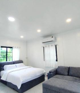 Lom Sak Maison | FarmStay Tawanchai ฟาร์มสุขตะวันฉาย YS