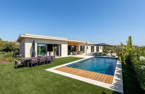 Montenegro Maison | Faro Luxury Home with Heated Pool and Garden