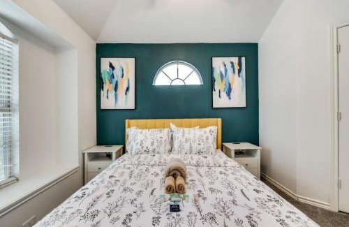 Euless Maison | Fast Wifi 7 Miles to DFW