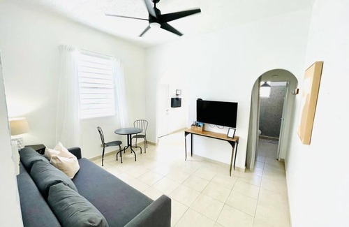 Parque Copropriété | Fast WiFi-Walk to Markets, Pharmacy, Eateries (A1)