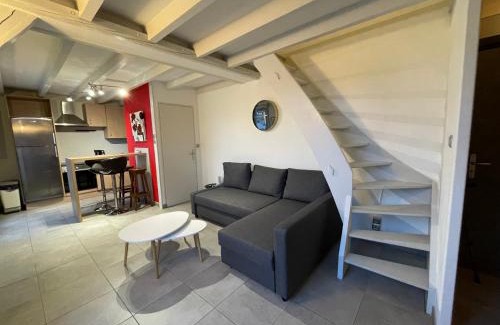Sarrebourg Appartement | FATHALA - appartement lumineux en dernier étage - face à la gare routière