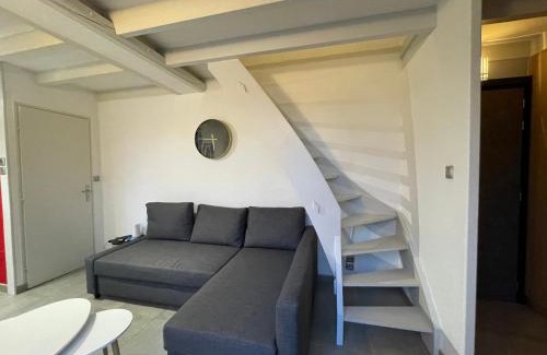 Sarrebourg Appartement | FATHALA - appartement lumineux en dernier étage - face à la gare routière