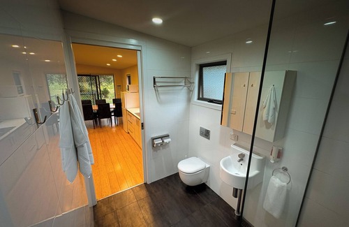 Cape Otway Cabine | FDE 4 - FAMILY DELUXE 2 BEDROOM CABIN