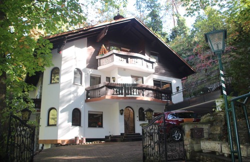 Wachenheim an der Weinstrasse Maison | Ferienhaus für 8 Gäste mit 296m² in Wachenheim an der Weinstraße