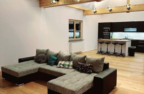 Buckow Maison | FEE Penthouse Berlin Buckow
