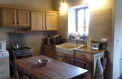Lauzerte Maison | Sentez vous très bien dans une maison spacieuse, agréable et privative
