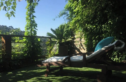 Saint-Roman Cottage | Feel free to call us