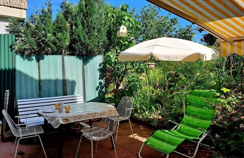 Neustadt-Gimmeldingen Appartement | Feel-good & wellness oasis - apartment/apartment, shower, WC, quiet
