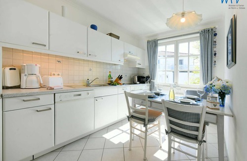 Binz Appartement | Feel-good vacation with a sunny balcony!