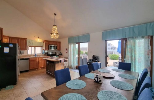 Beach Haven West Maison | Feelin Nauti in Beach Haven West - in-ground saltwater pool & 25' Dock