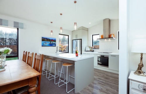 Methven Maison | Feels just like home. Smart TV, WiFi, Office