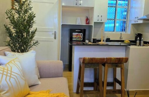 Dar es Salaam Appartement | Fefe's 2BR Apartment with Swimming Pool