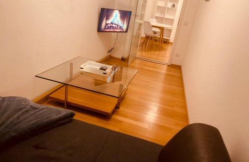 Salzweg Appartement | FELIX LIVING 4, modern & cozy 2 Zimmer Wohnung, Balkon, Parkplatz