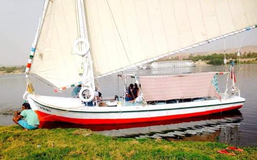 Aswan Location De Bateaux | Felucca Sailing Boat Overnight Experience