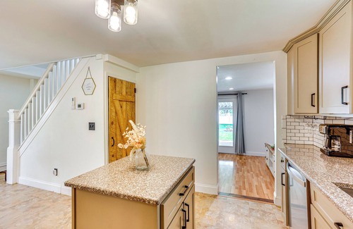 Bernville Maison | Fenced Backyard, Grill & Deck: Bernville Home!