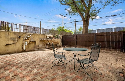 University Heights Maison | Beautiful Gem Near UNM! Nob Hill! Down Town!