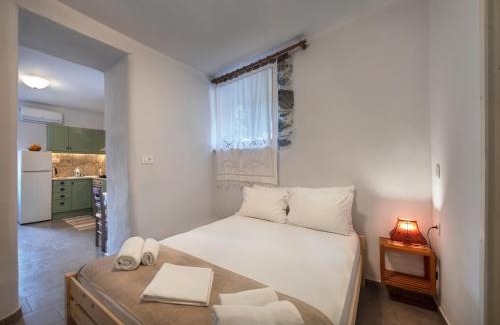 Perivolia Appartement | Feneri 3 -Cozy rustic Apt 20' from Elafonisi beach