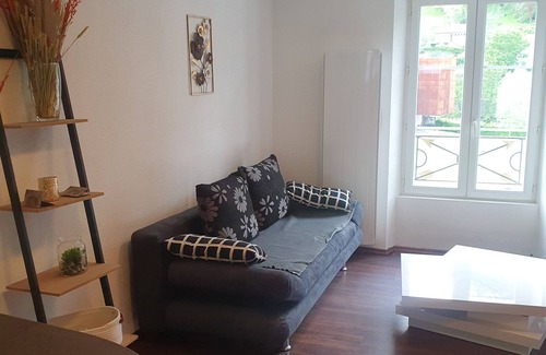 Salins-les-Bains Appartement | fenetre sur les salines