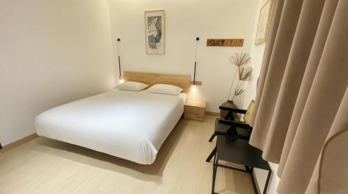 Fenghuang Maison | Fenghuang Ancient Town Persimmon Courtyard B&B