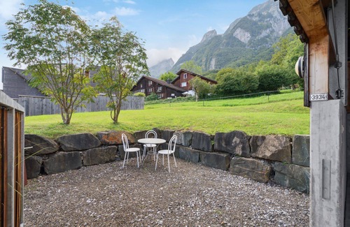Sennwald Maison | FENUS Tinyhouse mit Bergsicht