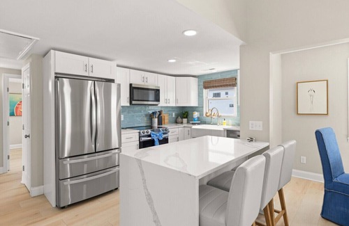 Edgewater Acres Maison | Fenwick Shores House