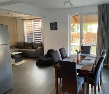 Odorheiu Secuiesc Appartement | FENYŐ APARTMAN House I