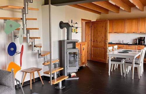 Neustadt-Hambach Maison | Ferienwohnung Weitblick - Appartement/fewo, Gartenseitig