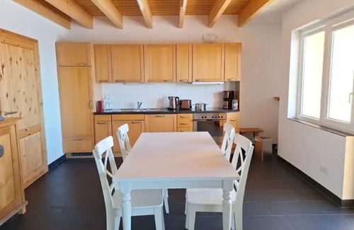 Neustadt-Hambach Maison | Ferienwohnung Weitblick - Appartement/fewo, Gartenseitig