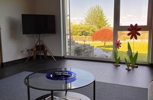 Neustadt-Hambach Maison | Ferienwohnung Weitblick - Appartement/fewo, Gartenseitig