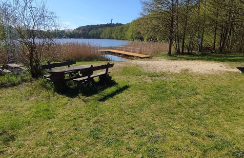 Wokuhl-Dabelow Appartement | Ferien Direkt am See