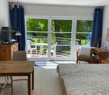 Kaegsdorf Appartement | Ferienapartment Landhaus Ostseeblick, ruhig im Wald gelegen, kostenfreier Parkplatz, ideal für Fahrradtouren
