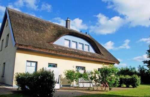 Monchgut-Granitz Maison | Ferienappartements zum Ostseestrand mit Terrasse