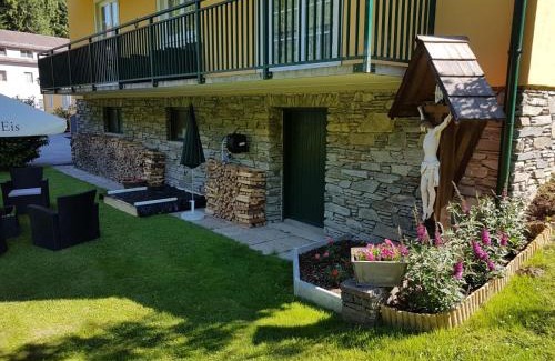 Waldbach-Monichwald Appartement | Feriendomizil Wetzelberger