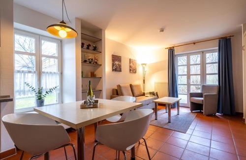 Dranske Appartement | Feriendorf Rugana - Komfort 1-Raum Ferienwohnung mit Terrasse B24