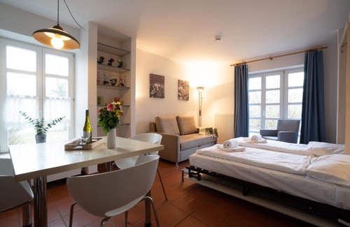 Dranske Appartement | Feriendorf Rugana - Komfort 1-Raum Ferienwohnung mit Terrasse B24
