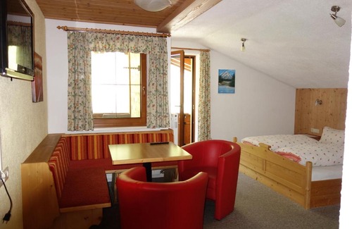 Sankt Leonhard im Pitztal Appartement | Ferienhaus Inge