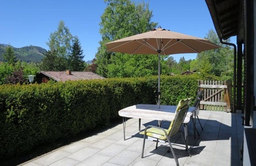 Schwarzenbach Maison | Ferienhaus 16-f Haus Hoher Ifen - Südlage mit Alpinem Flair - Ferienhäuser im Feriendorf Weissensee