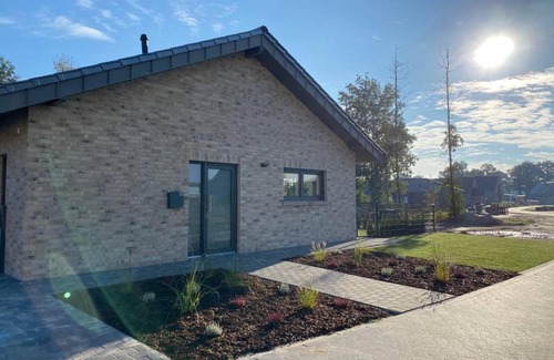 Barssel Maison | Ferienhaus am Harkebrügger See mit Sauna Haus Louis