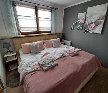 Weismark Maison | Ferienhaus am Mattheiser Wald