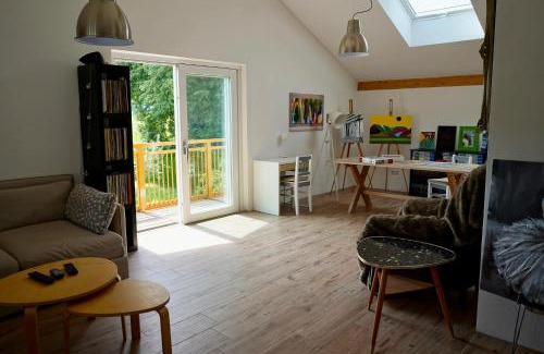 Ainring Maison | Ferienhaus Am Weitfeld - Ruheoase mit Garten & Bergblick nahe Salzburg