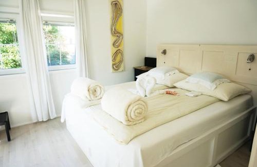 Bromberg Maison | Ferienhaus BLACK & WHITE