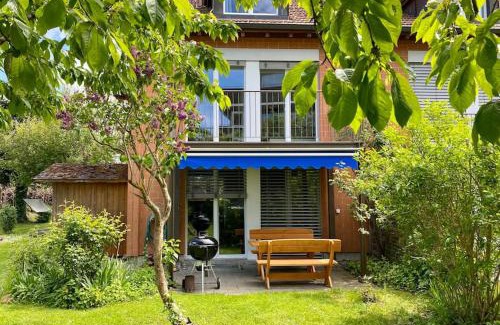Bottighofen Appartement | Ferienhaus BMB mit Blick auf den Bodensee und Konstanz