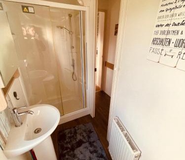 Altenpleen Appartement | Ferienhaus Bordeaux Neuenpleen