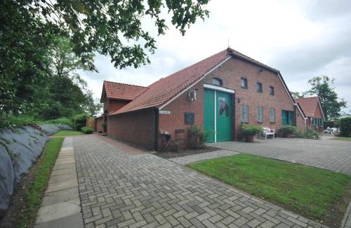 Uplengen Maison | Ferienhaus Eichenhof 35648