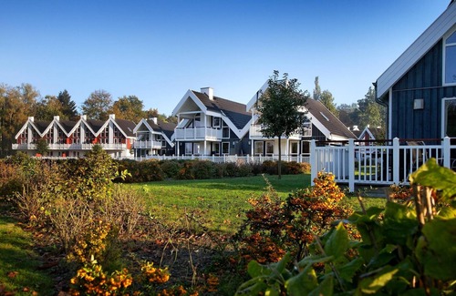 Bad Saarow Maison | Ferienhaus „Fünen XXL“ 218m² für 12+2 Pers. im Schlosspark Bad Saarow, Sauna, Whirlpool und Kamin