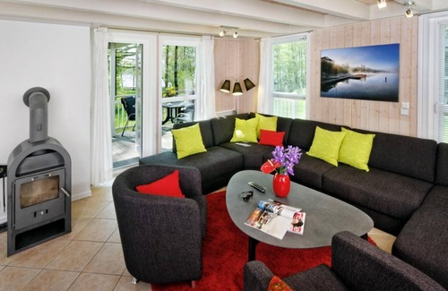 Bad Saarow Maison | Ferienhaus „Fünen XXL“ 218m² für 12+2 Pers. im Schlosspark Bad Saarow, Sauna, Whirlpool und Kamin