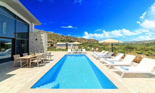 Mathes Maison | Ferienhaus Für 45 Personen In Chania, Kreta West Kreta