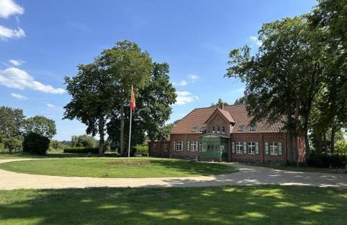 Platschow Maison | Ferienhaus Forsthaus Stolpe