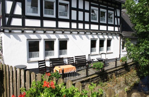 Olsberg Appartement | Ferienhaus Haus am Medebach