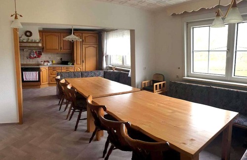 Baerenstein Maison | Maison de vacances spacieuse à Bärenstein avec jardin